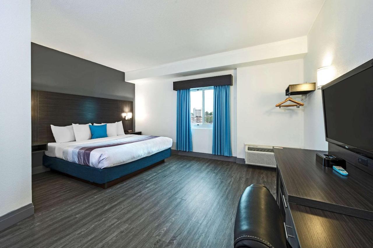 Comfort Hotel Niagara Falls Exterior photo